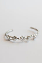 ESSENCE BANGLE
