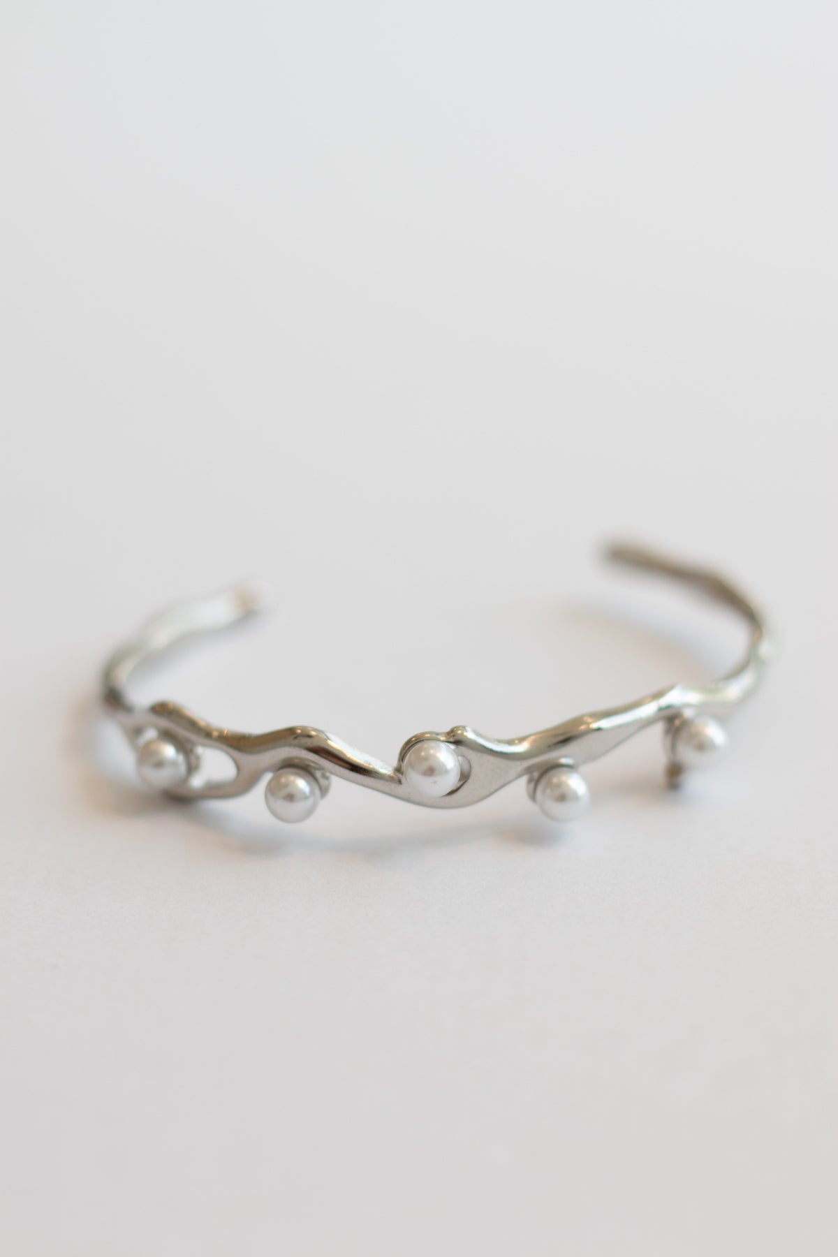 ESSENCE BANGLE